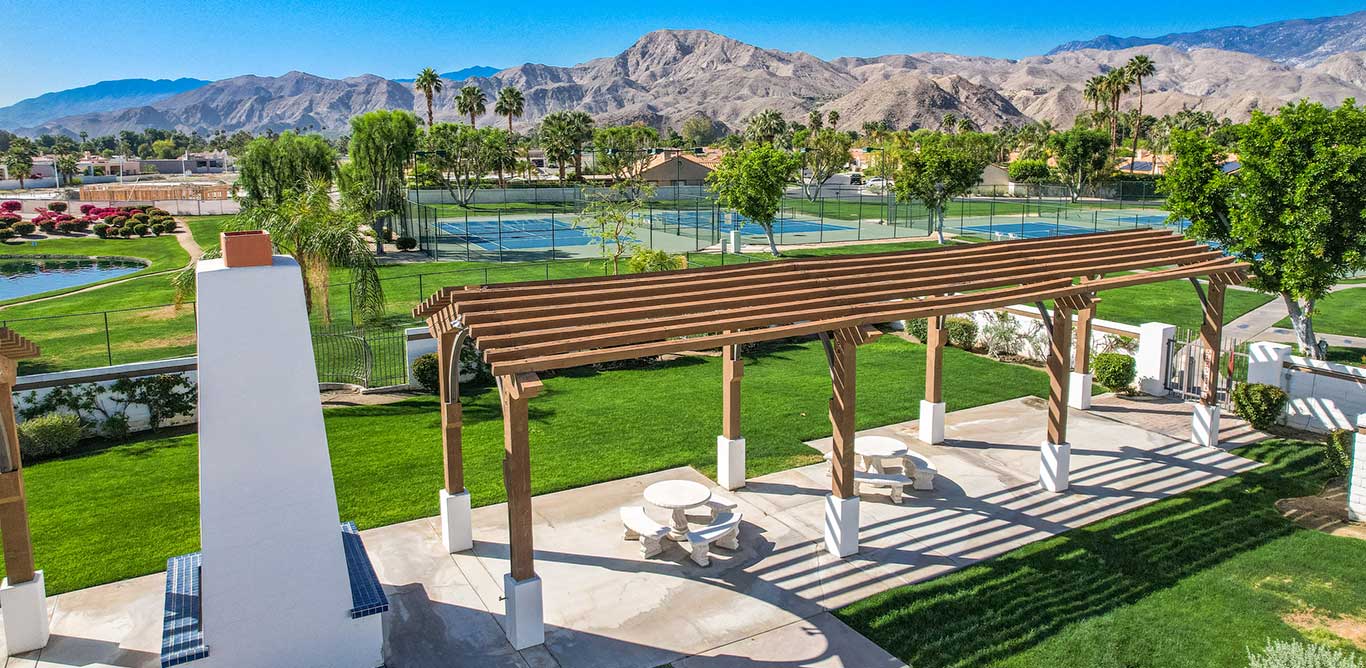 Rio del Sol Cathedral City